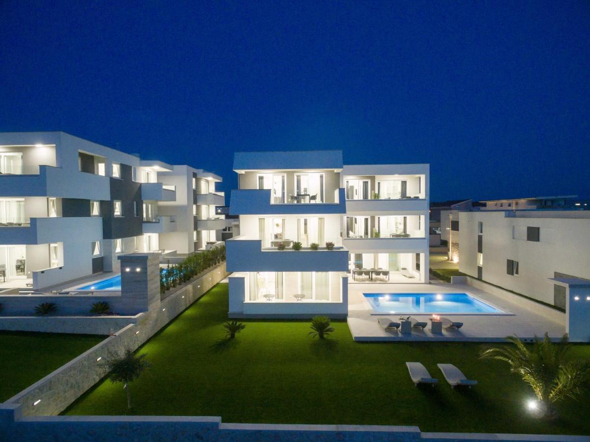 Apartments & Rooms Pool Villas Maris B Novalja Kültér fotó